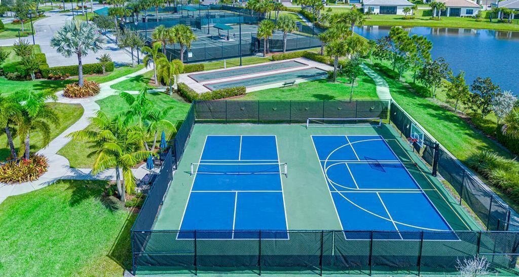 781 SE Courances Drive, Port Saint Lucie, FL 34984 Photo