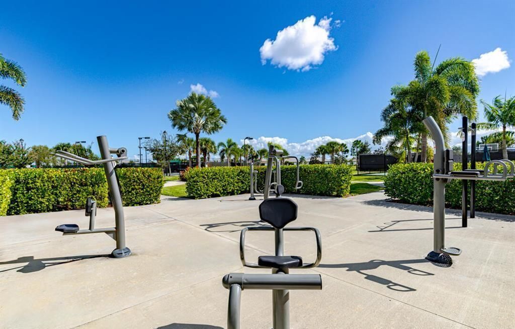 781 SE Courances Drive, Port Saint Lucie, FL 34984 Photo