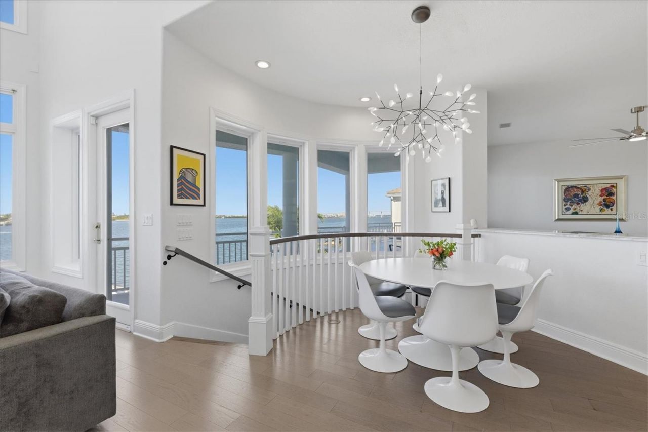 402 Buttonwood Lane, Largo, FL 33770 Photo