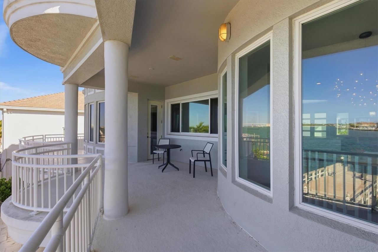 402 Buttonwood Lane, Largo, FL 33770 Photo