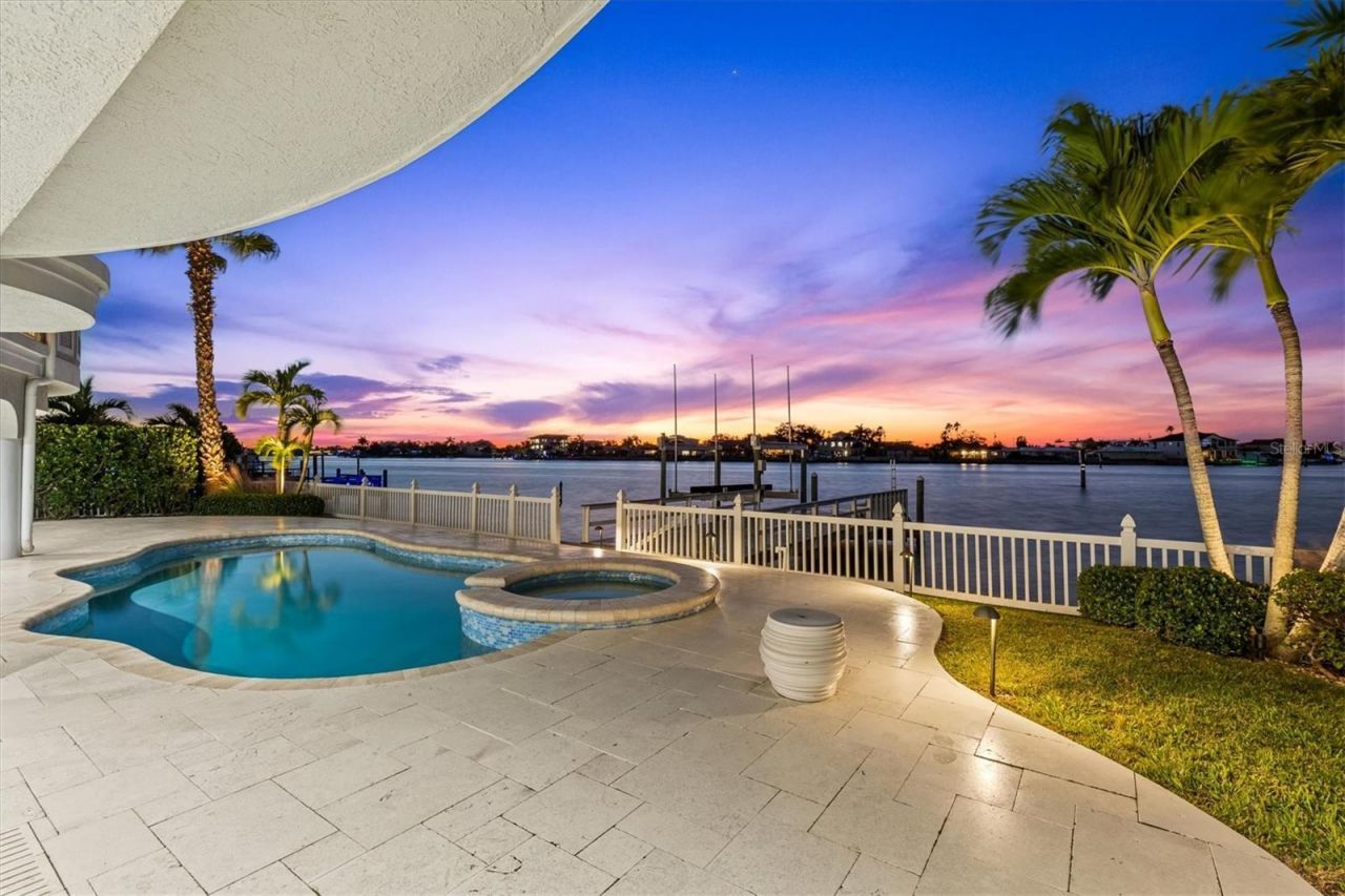 402 Buttonwood Lane, Largo, FL 33770 Photo