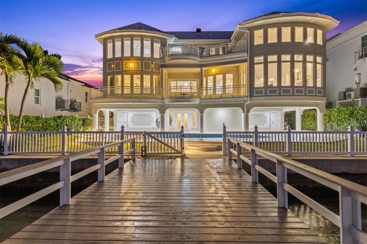 402 Buttonwood Lane, Largo, FL 33770 Photo