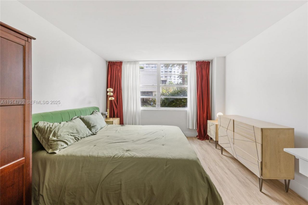 2801 NE 183rd St, Unit 108W, Aventura, FL 33160 Photo