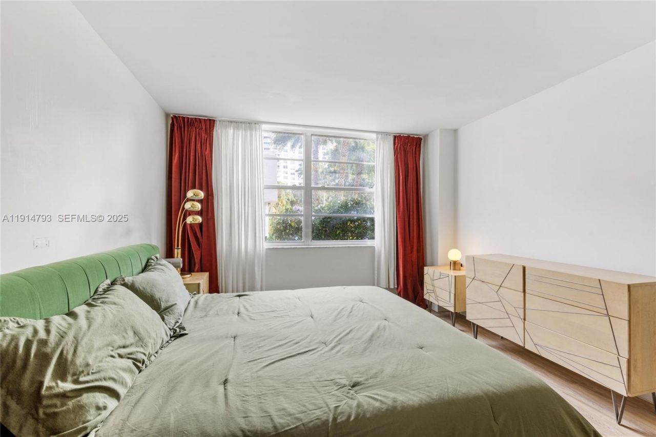 2801 NE 183rd St, Unit 108W, Aventura, FL 33160 Photo