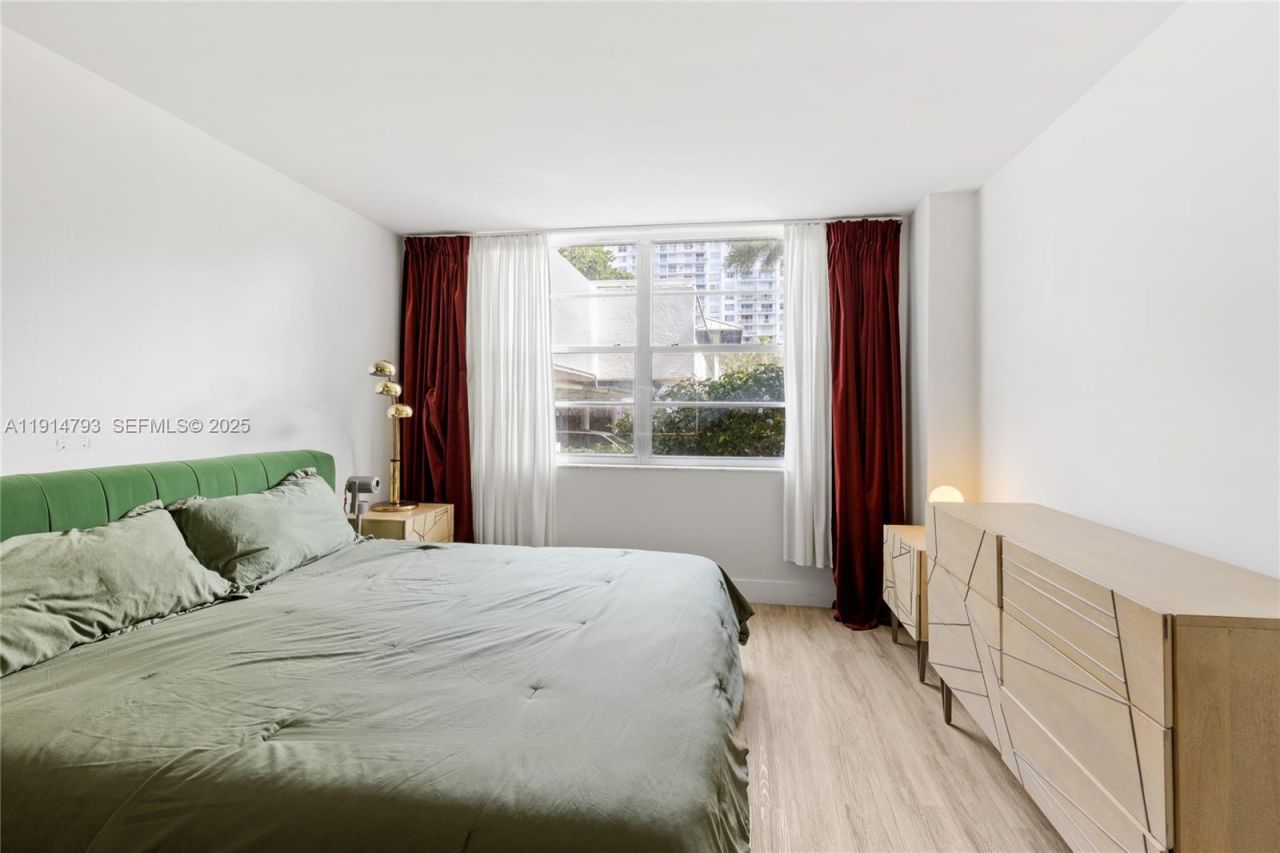 2801 NE 183rd St, Unit 108W, Aventura, FL 33160 Photo