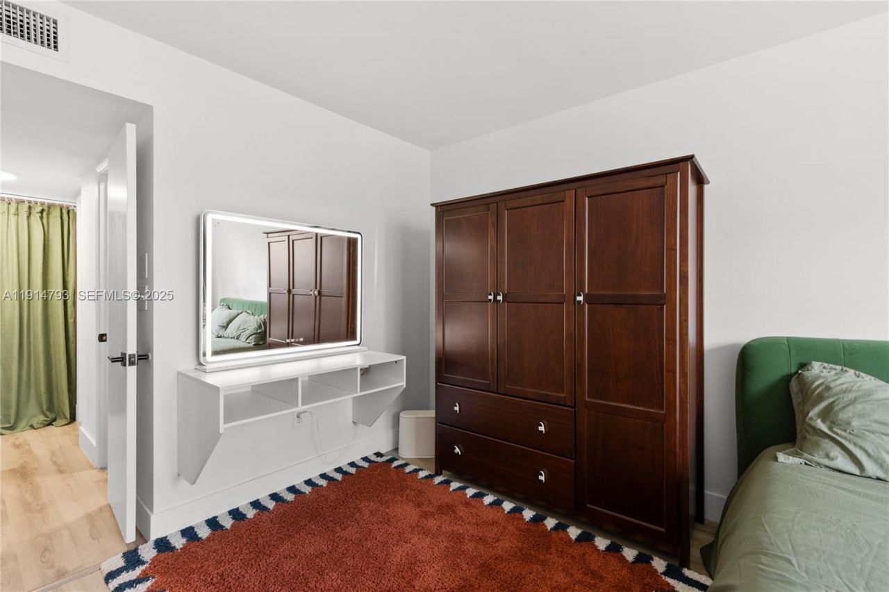 2801 NE 183rd St, Unit 108W, Aventura, FL 33160 Photo