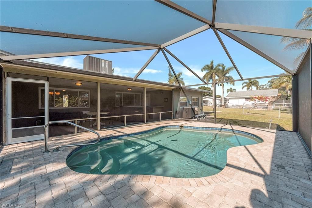 1366 Sunrise Dr, North Fort Myers, FL 33917 Photo