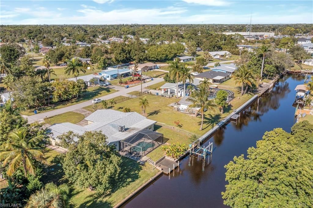 1366 Sunrise Dr, North Fort Myers, FL 33917 Photo