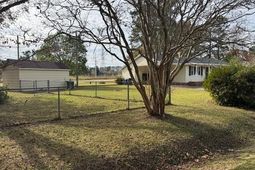 101 Longwood Ln. photo 4