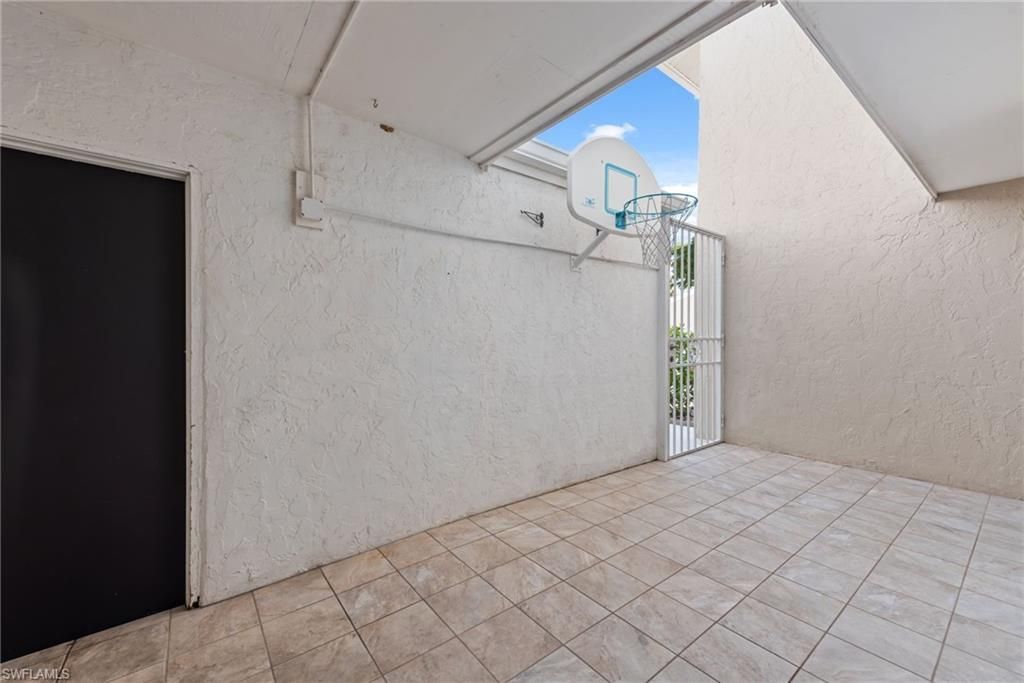 494 Bristle Cone Ln, Unit 48, Naples, FL 34113 Photo