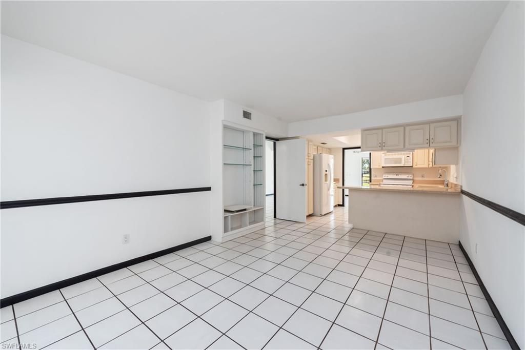 494 Bristle Cone Ln, Unit 48, Naples, FL 34113 Photo