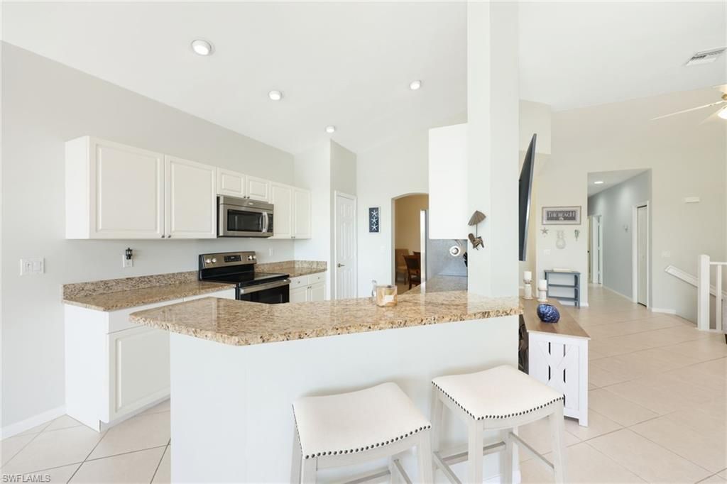 7828 Gardner Dr, Unit 5-202, Naples, FL 34109 Photo