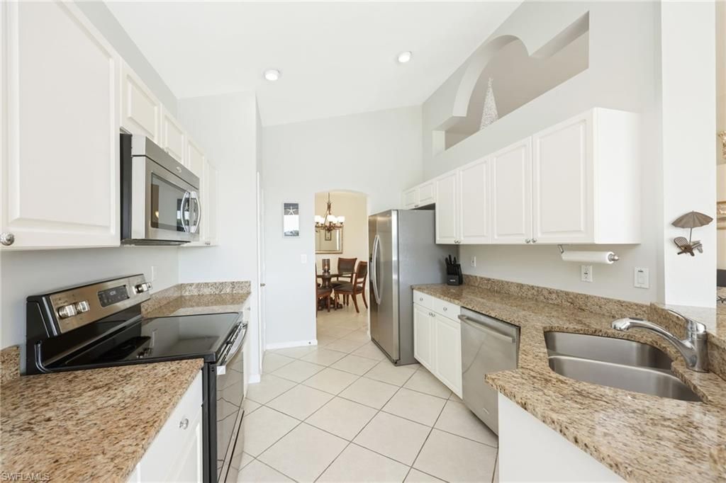 7828 Gardner Dr, Unit 5-202, Naples, FL 34109 Photo