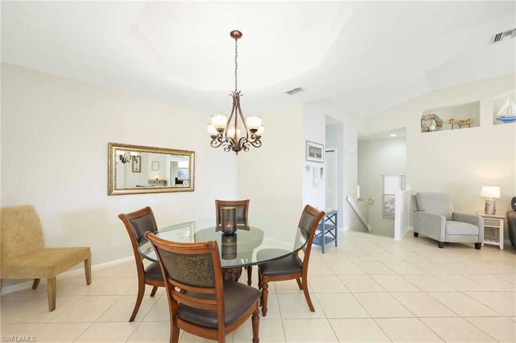 7828 Gardner Dr, Unit 5-202, Naples, FL 34109 Photo