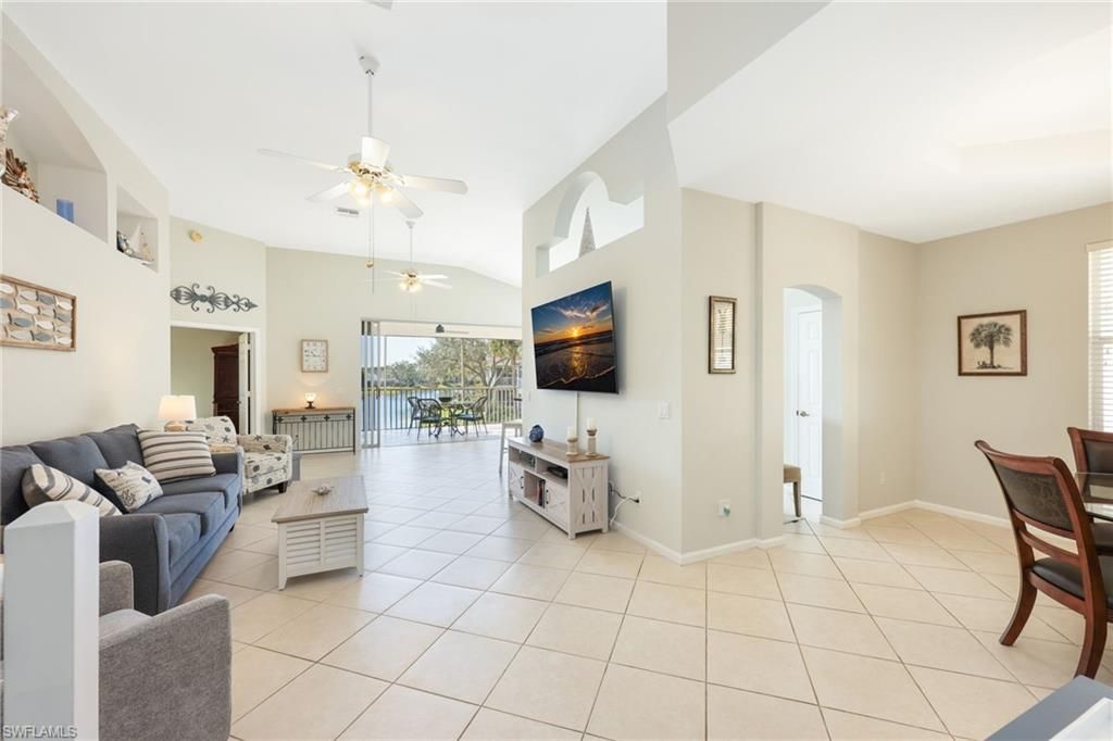 7828 Gardner Dr, Unit 5-202, Naples, FL 34109 Photo