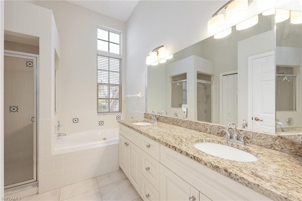 7828 Gardner Dr, Unit 5-202, Naples, FL 34109 Photo