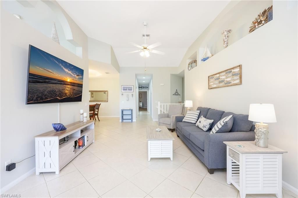 7828 Gardner Dr, Unit 5-202, Naples, FL 34109 Photo