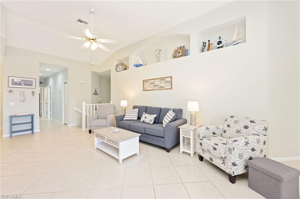 7828 Gardner Dr, Unit 5-202, Naples, FL 34109 Photo