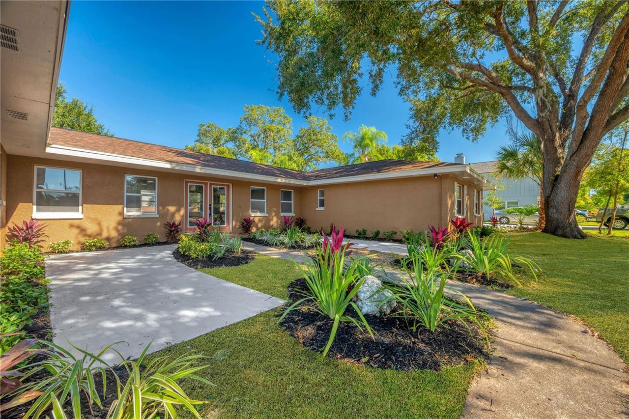 2206 Wallwood Place, Brandon, FL 33510 Photo