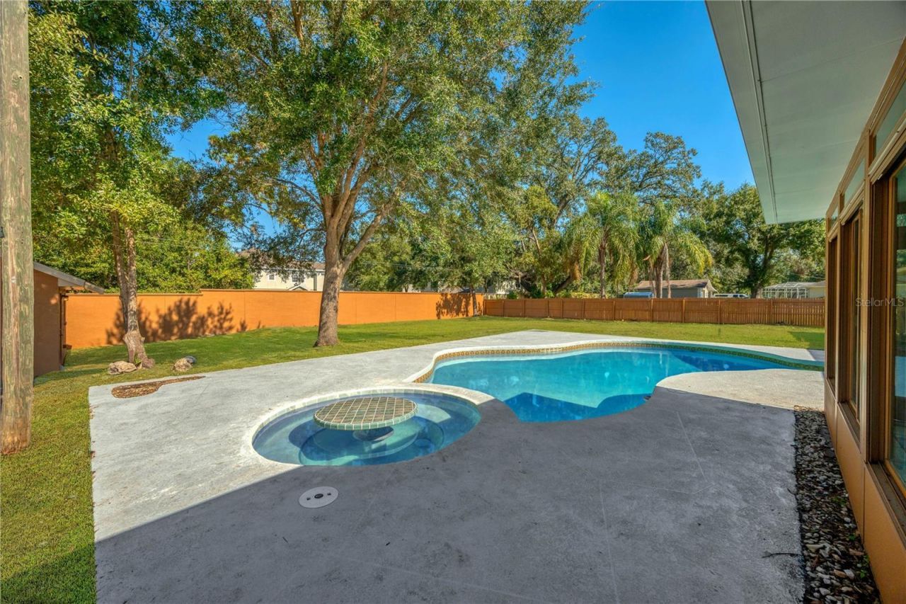 2206 Wallwood Place, Brandon, FL 33510 Photo