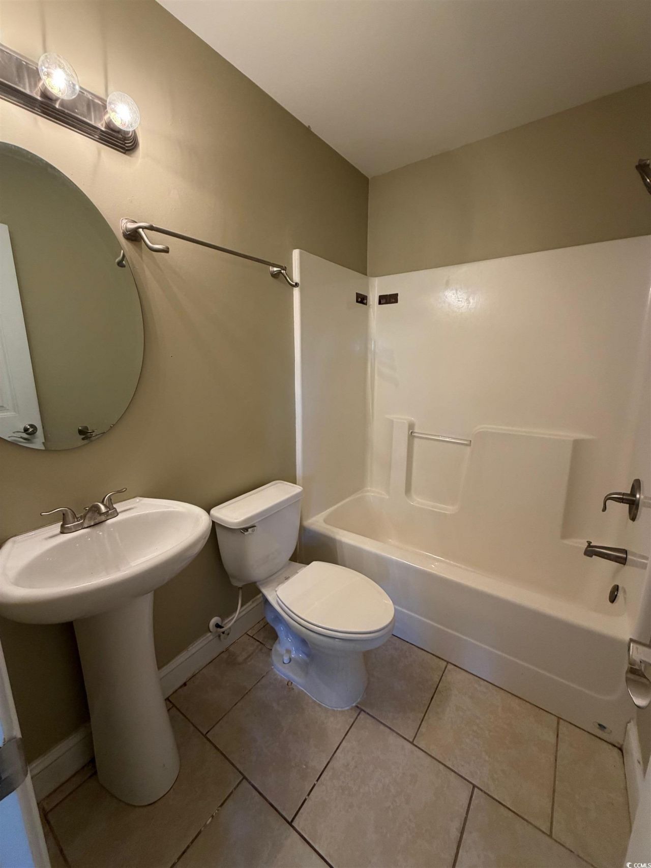 619 Uniola Dr. Photo 21