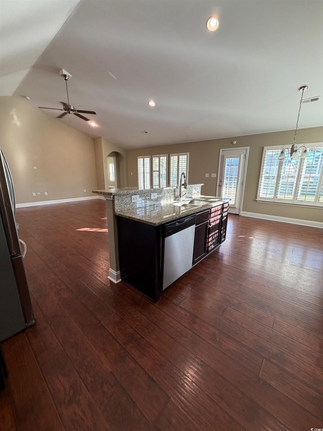 619 Uniola Dr. Photo 7