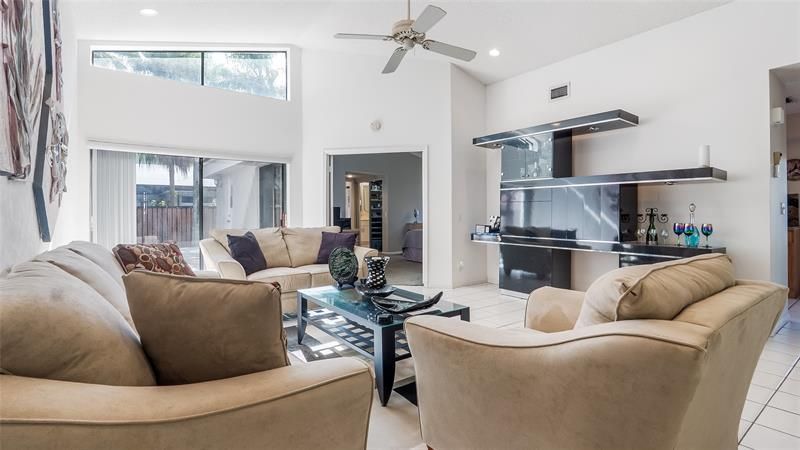 1867 NW 99th Avenue, Plantation, FL 33322 Photo