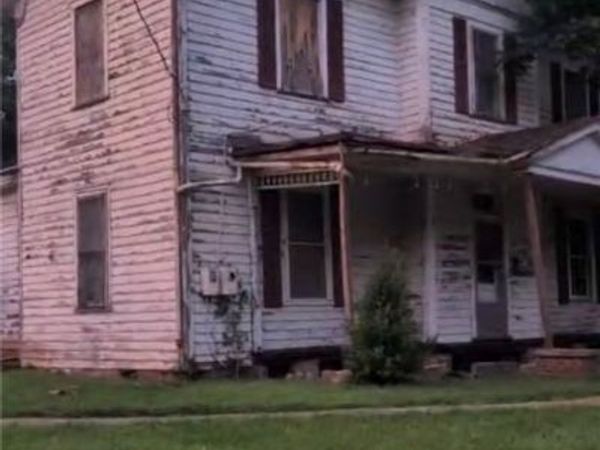 124 W Sycamore Street, Chase City, VA 23924