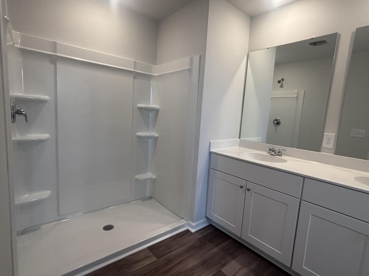 391 Tiliwa Street Photo 17