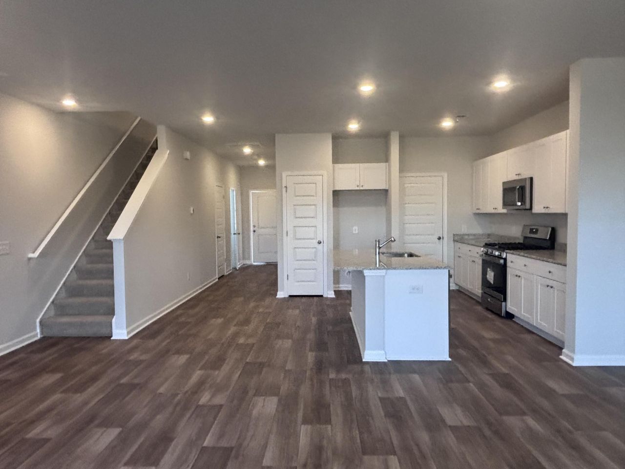 391 Tiliwa Street Photo 7