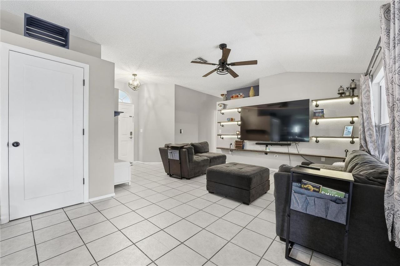 6104 65th Court E, Palmetto, FL 34221 Photo