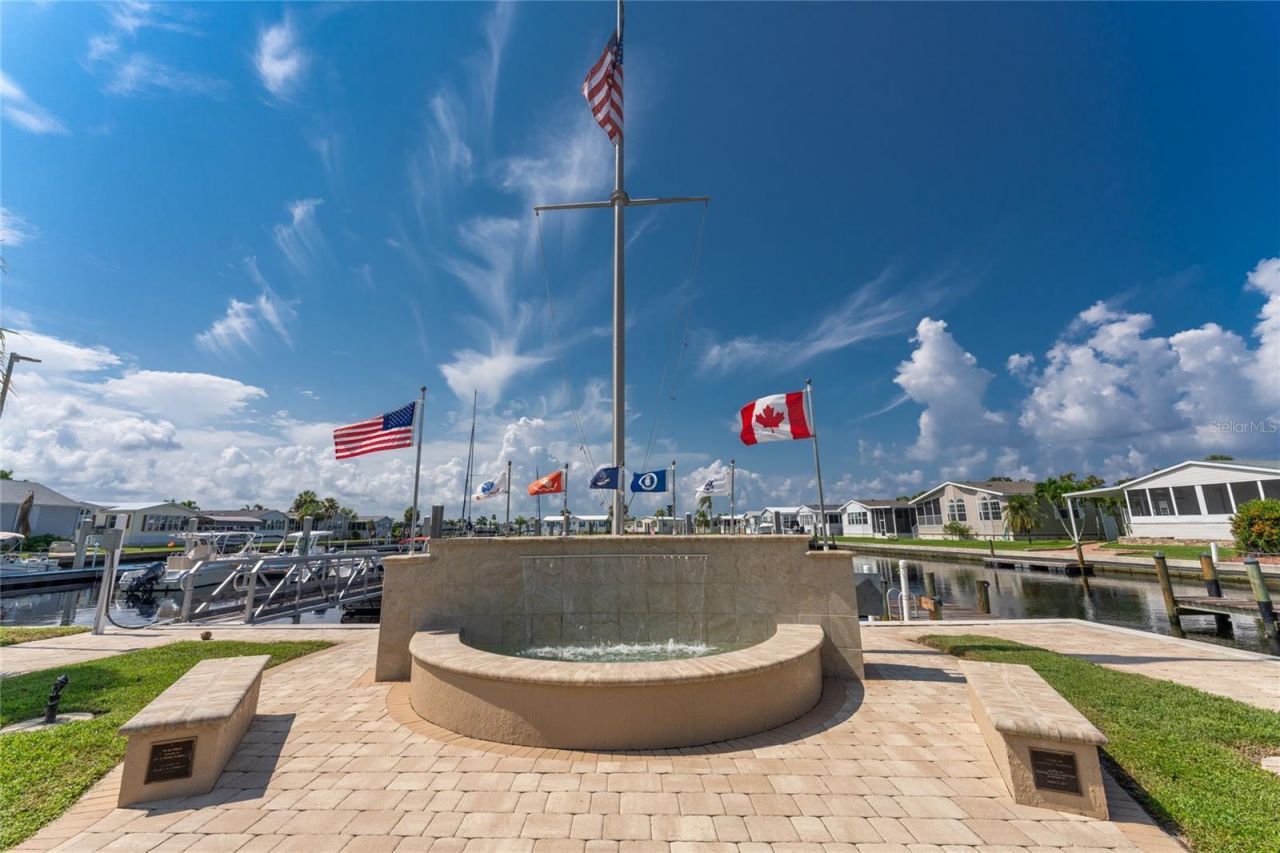 10 Holland Drive, Punta Gorda, FL 33950 Photo