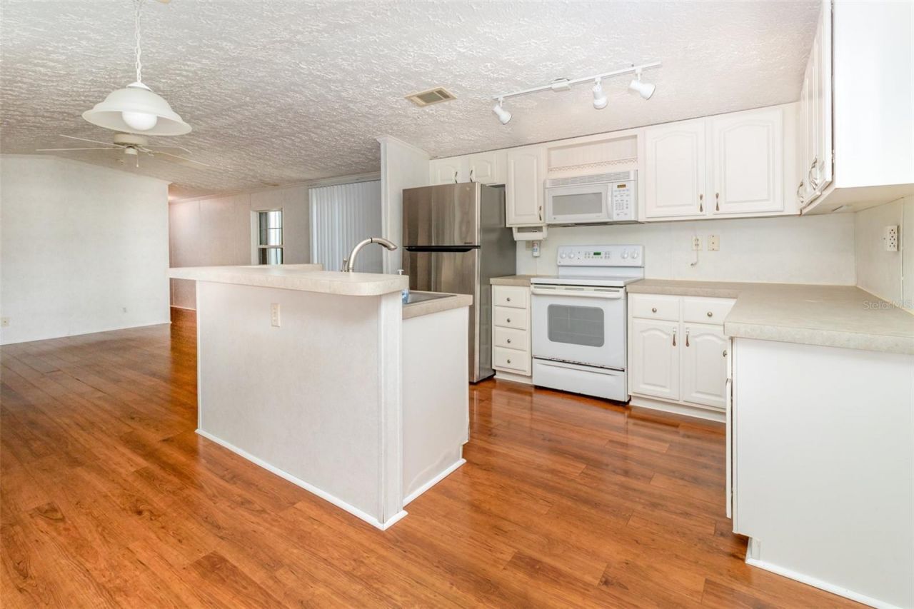 10 Holland Drive, Punta Gorda, FL 33950 Photo