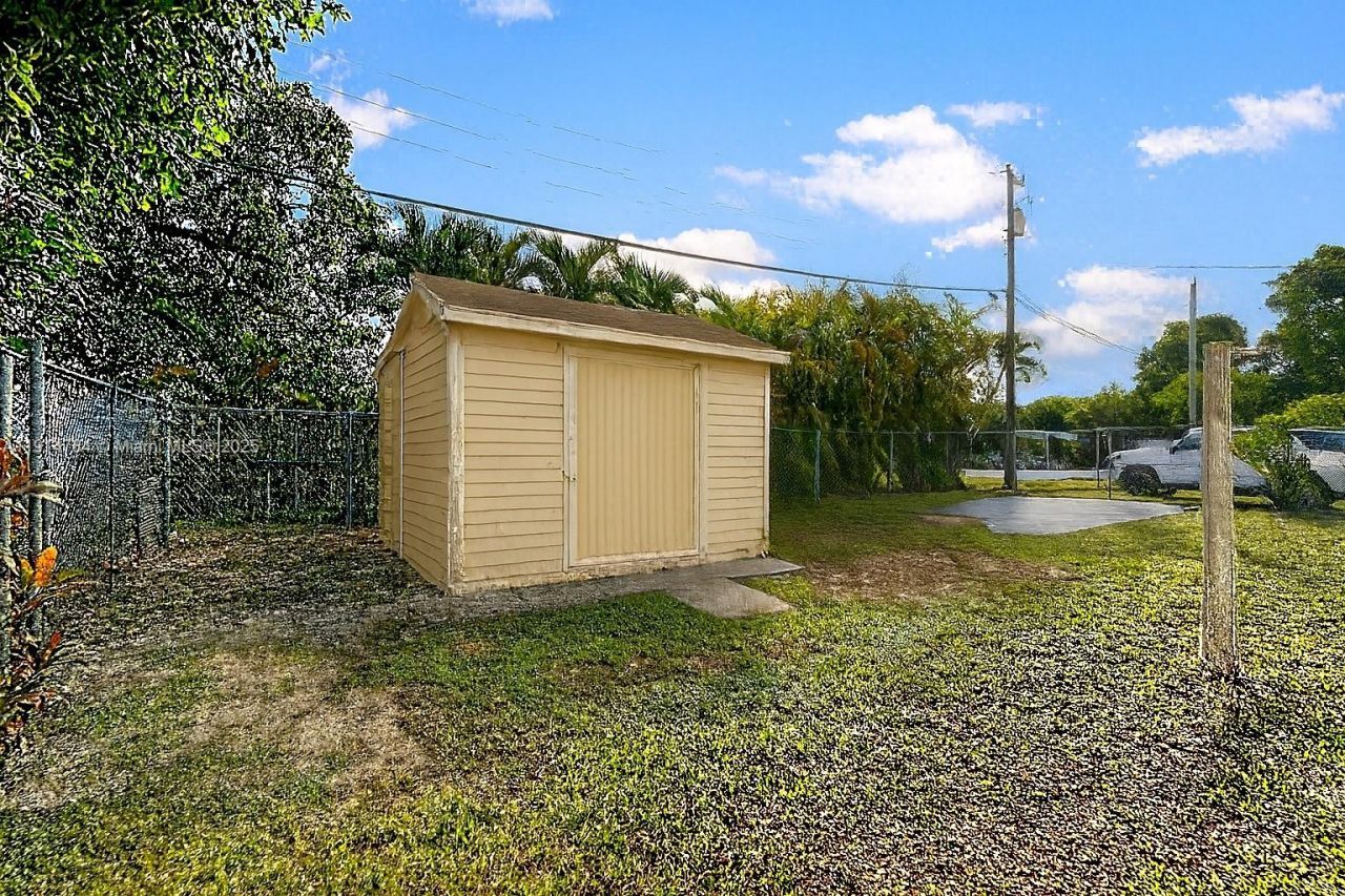 104 E 58th St, Hialeah, FL 33013 Photo