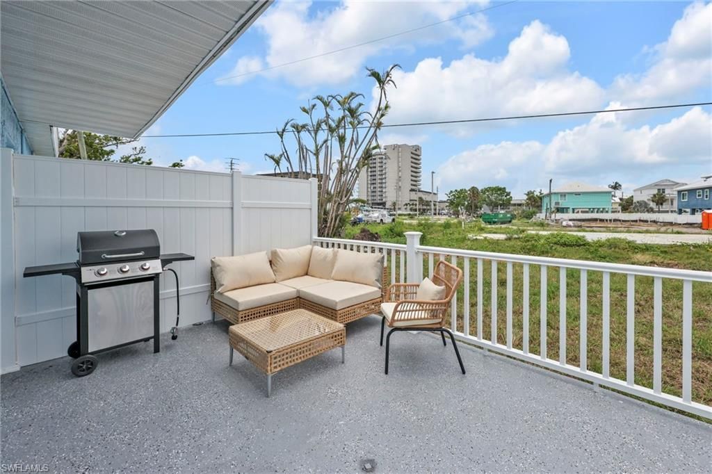 113-119 Fairweather Ln, Fort Myers Beach, FL 33931 Photo
