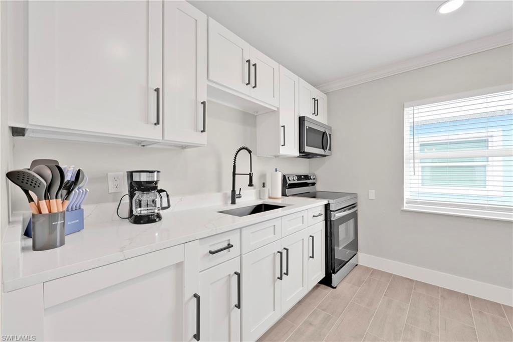 113-119 Fairweather Ln, Fort Myers Beach, FL 33931 Photo