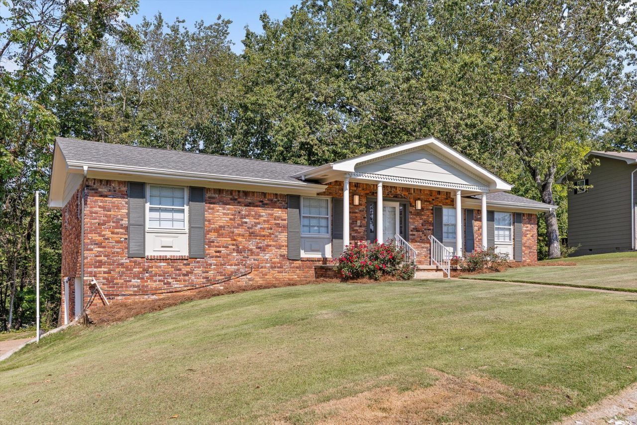 4607 Cloverdale Loop, Hixson, TN 37343 Main Photo