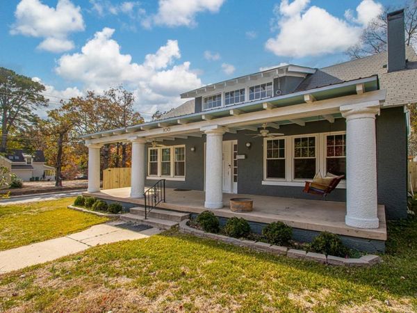 100 Colonial Court, Little Rock, AR 72205