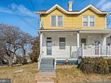 117 KARRS LANE, CONSHOHOCKEN, PA 19428