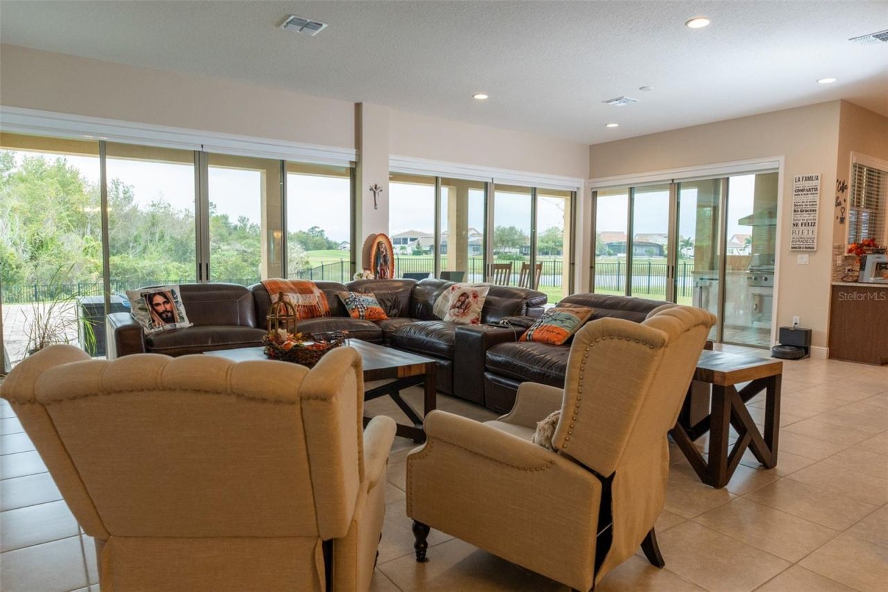 8112 Cleobury Drive, Orlando, FL 32832 Photo