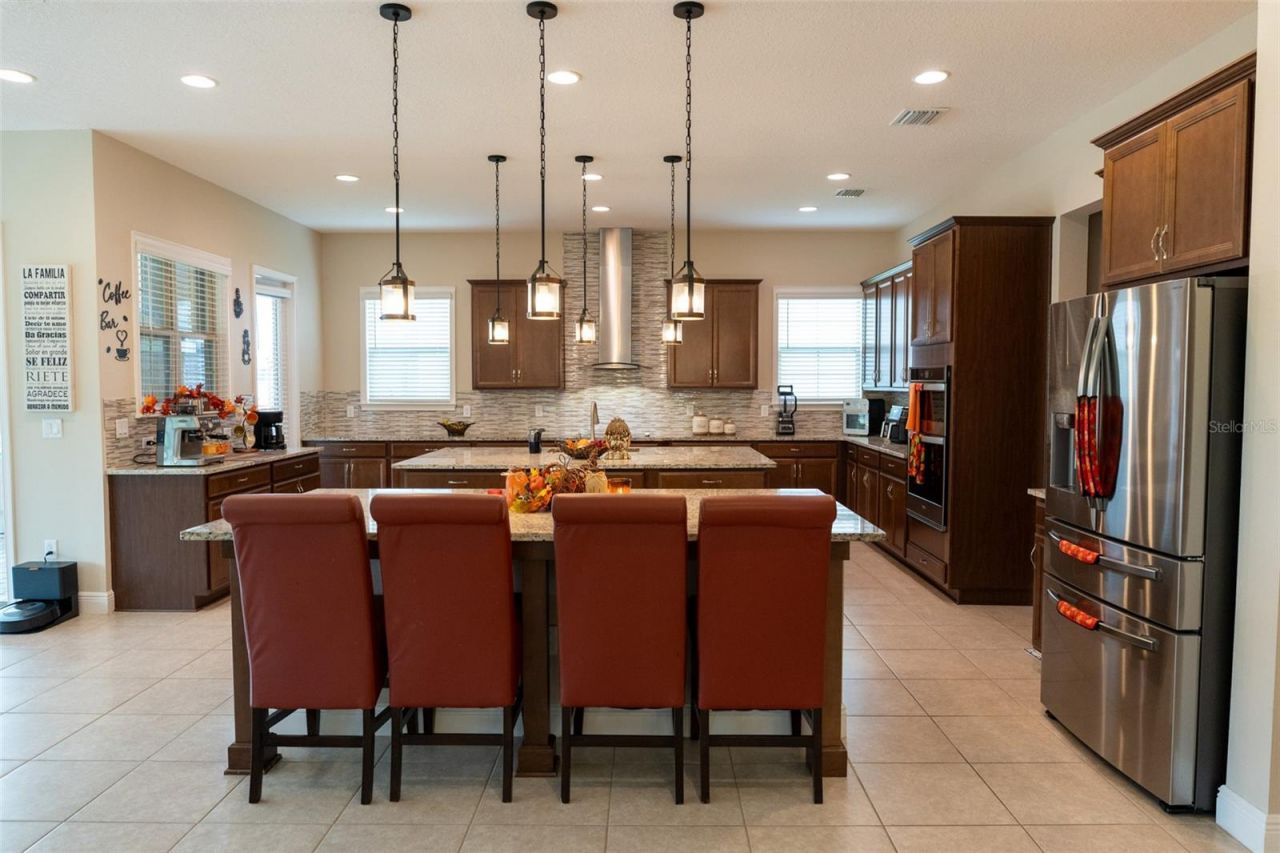 8112 Cleobury Drive, Orlando, FL 32832 Photo