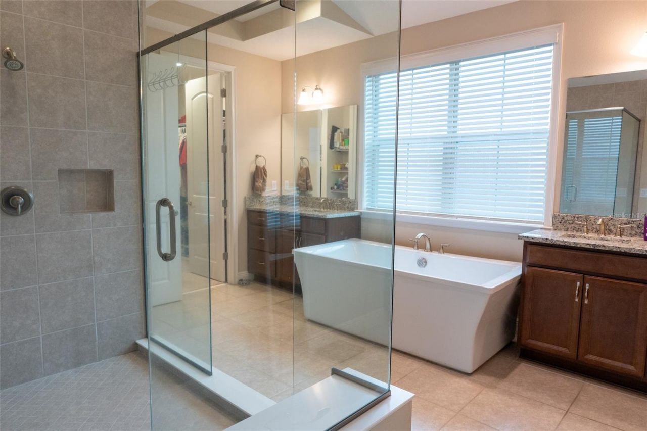 8112 Cleobury Drive, Orlando, FL 32832 Photo