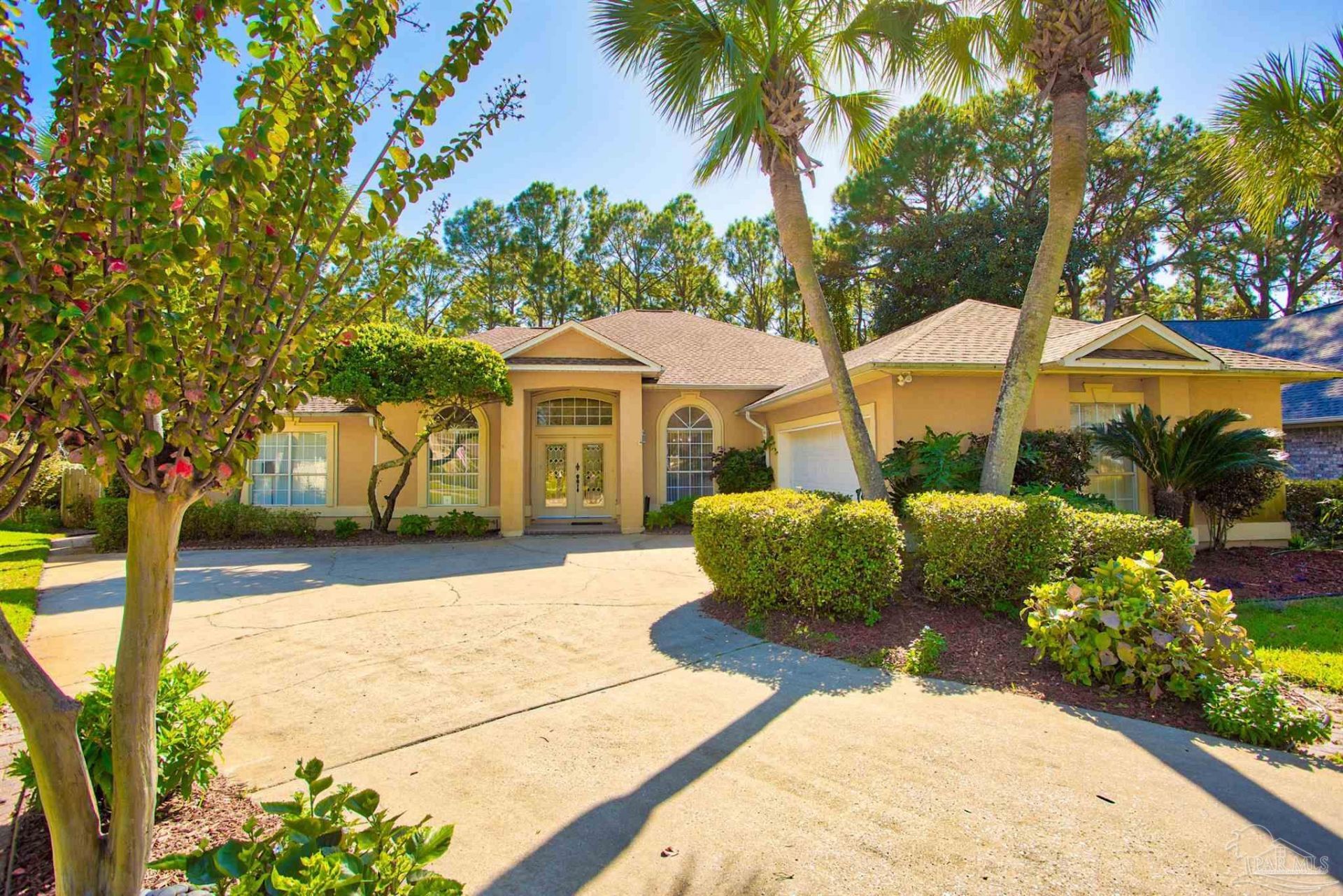 1284 Point East Cir, Gulf Breeze, FL 32563 Main Photo