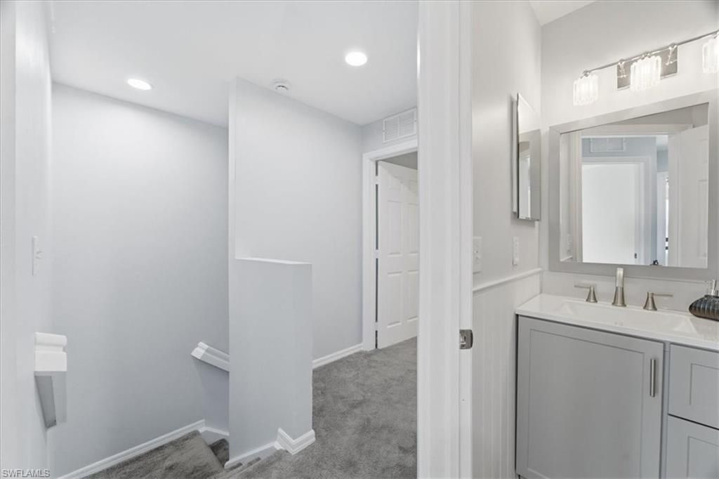 3630 Pine Oak Cir, Unit 105, Fort Myers, FL 33916 Photo