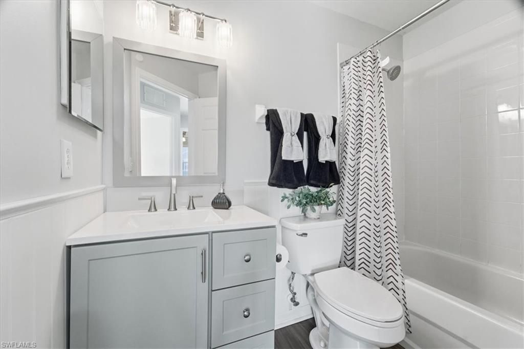 3630 Pine Oak Cir, Unit 105, Fort Myers, FL 33916 Photo