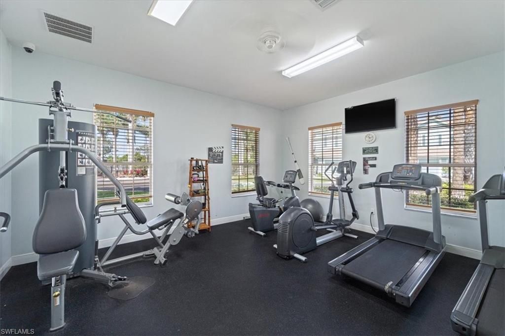 3630 Pine Oak Cir, Unit 105, Fort Myers, FL 33916 Photo