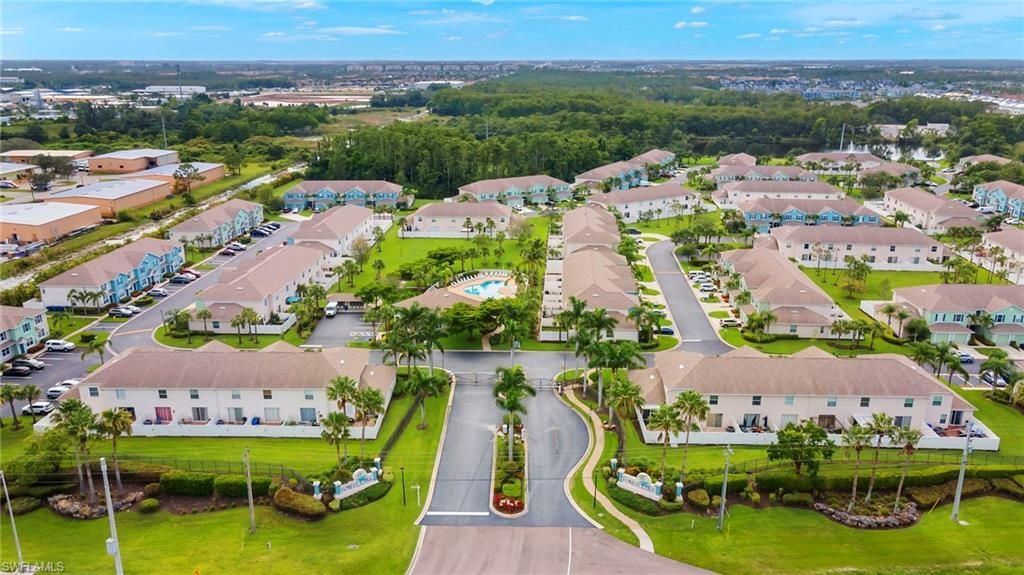 3630 Pine Oak Cir, Unit 105, Fort Myers, FL 33916 Photo