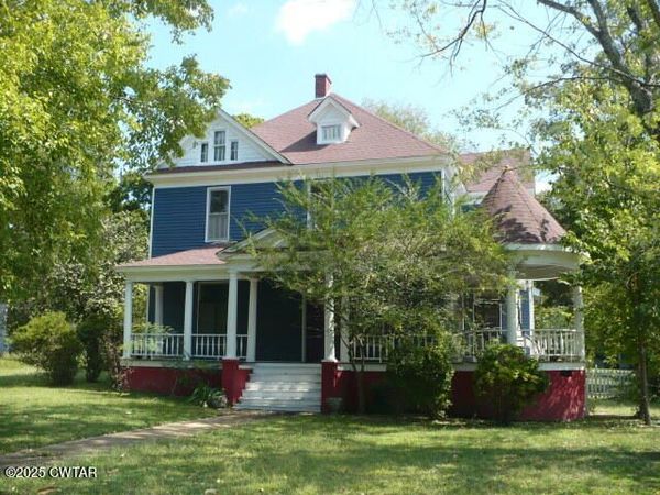 1072 N Highland Avenue, Jackson, TN 38301