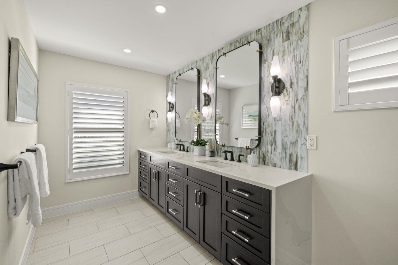 930 Kings Crown Dr, Sanibel, FL 33957 Photo