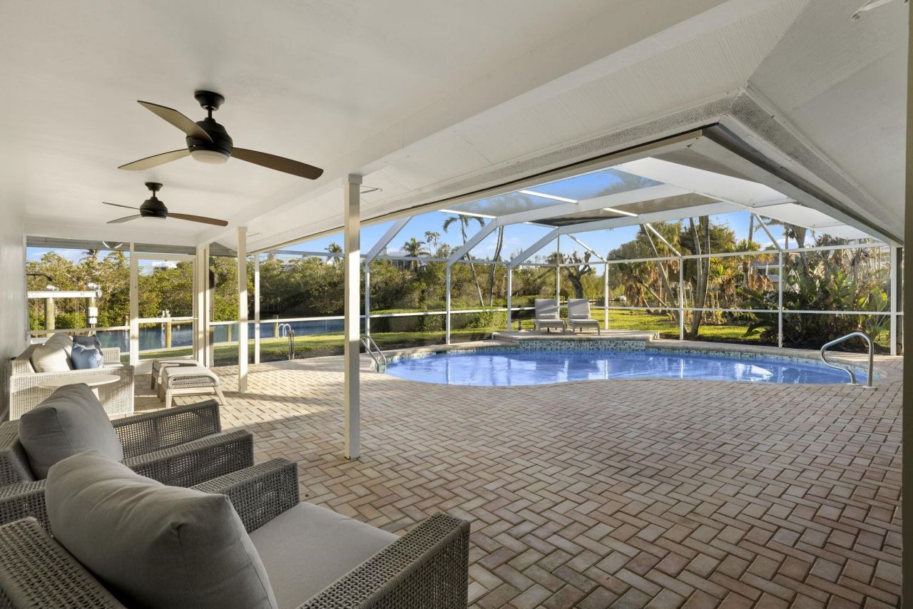 930 Kings Crown Dr, Sanibel, FL 33957 Photo